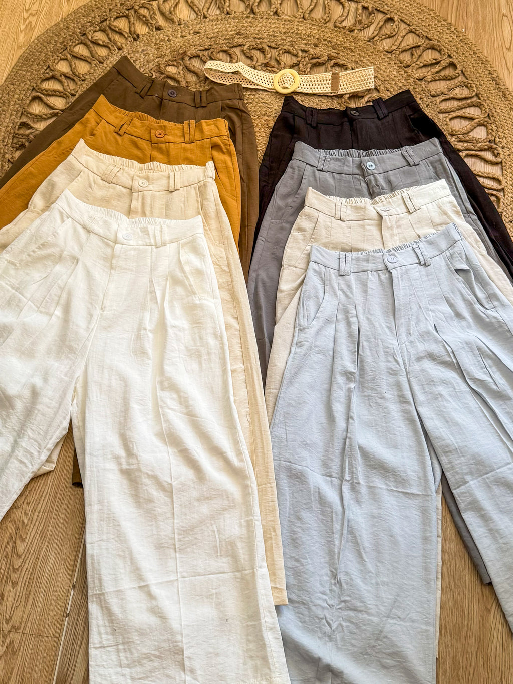 Casual wide leg pants with belt