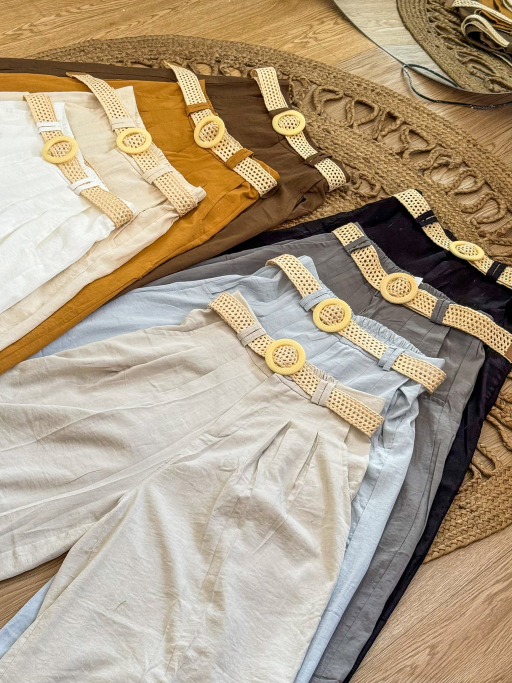 Casual wide leg pants with belt