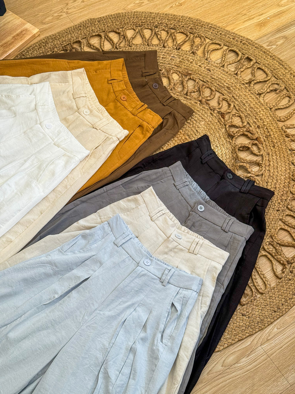 Casual wide leg pants with belt